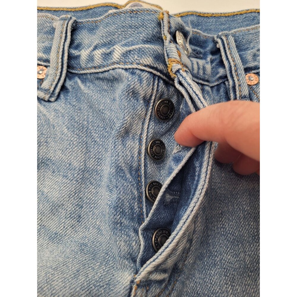 WE THE FREE Women's SZ 26 Cut off Distressed Button Fly Mini Shorts Summer - Picture 4 of 9